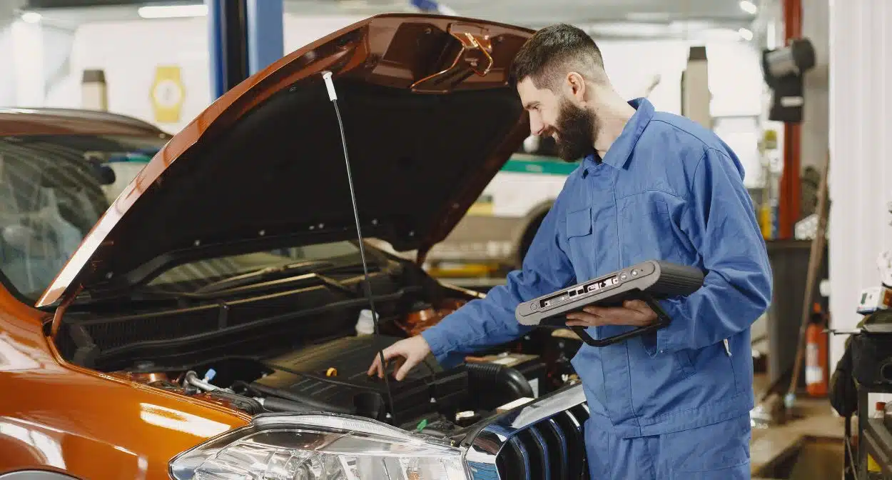 Ultimate Guide to Choosing a Land Rover Specialist