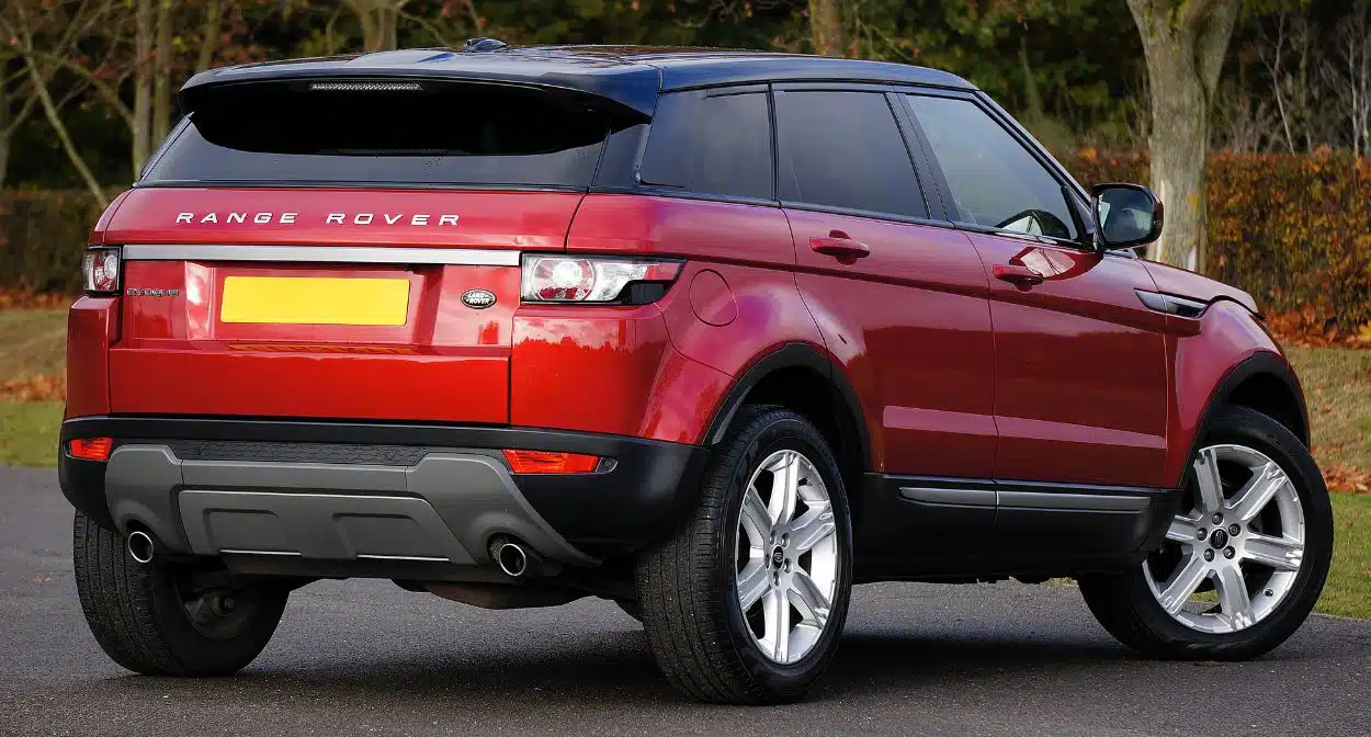 What Are the Most Common Issues with Land Rover Vehicles? 3 Sunroof Leaks
