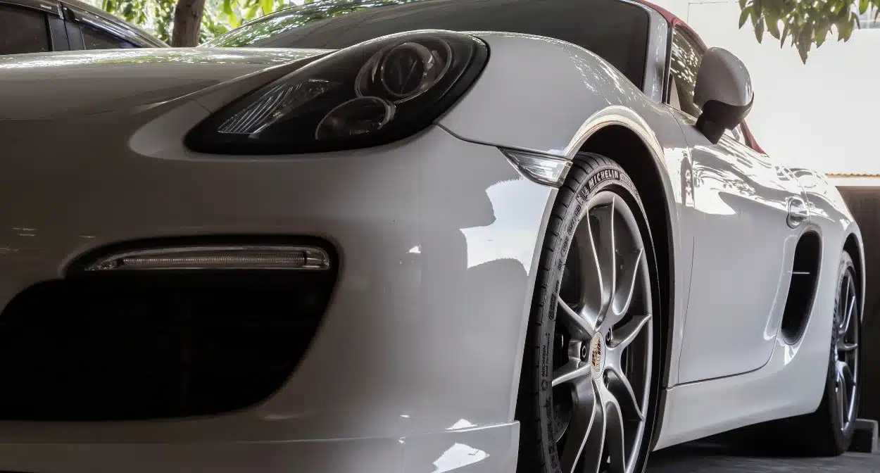 The GT Imports Guide to Porsche Suspension Systems: Ride in Comfort 1 The Evolution of Porsche Suspension Systems