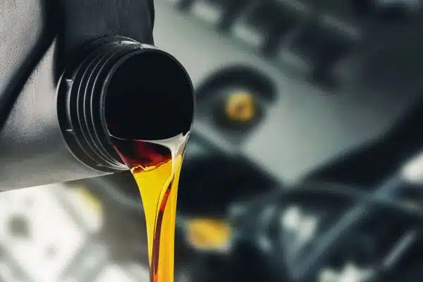Synthetic Oil A Choice for Superior Performance Synthetic Oil A Choice for Superior Performance